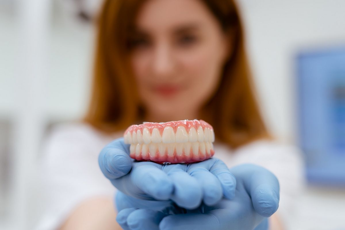 Implant dentaire Bucarest